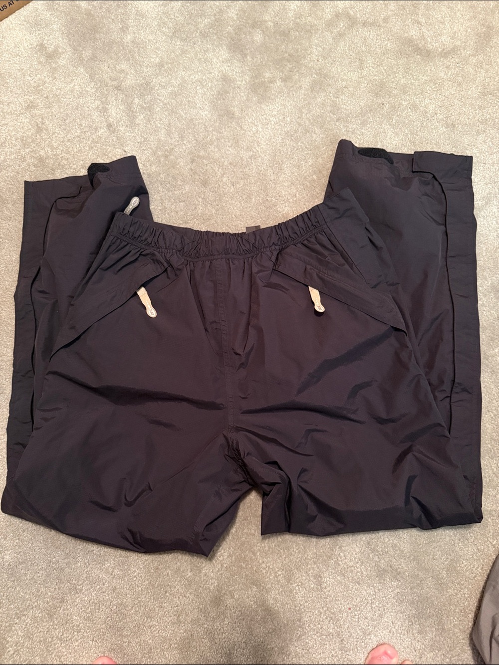 REI Men's Black Elastic-Waist Jogger Pants